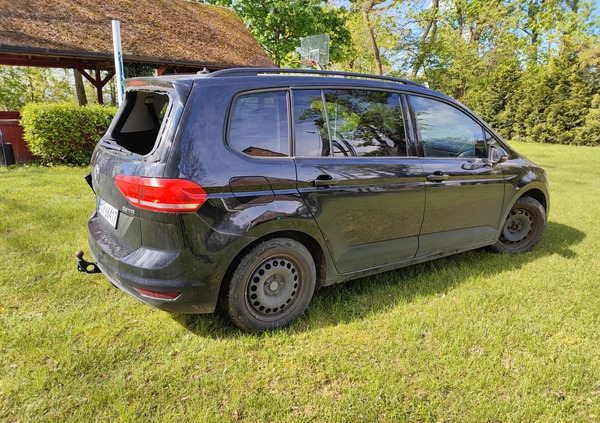 Volkswagen Touran cena 34900 przebieg: 62804, rok produkcji 2016 z Wrocław małe 191